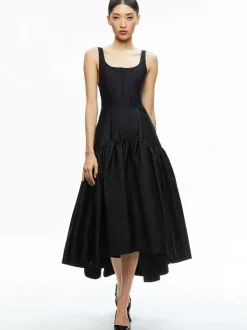 Women Alice and Olivia Diana Sleeveless Structured Midi Dress