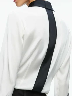 Women Alice and Olivia Willa Fitted Placket Top